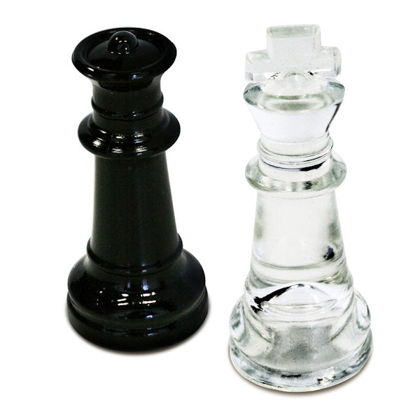 14" Black and Clear Glass Chess Set close up of black queen and clear king