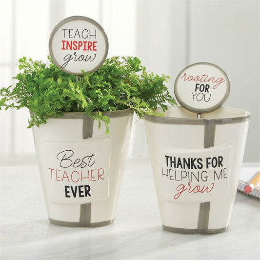 Teacher Pot & Marker Set room setting