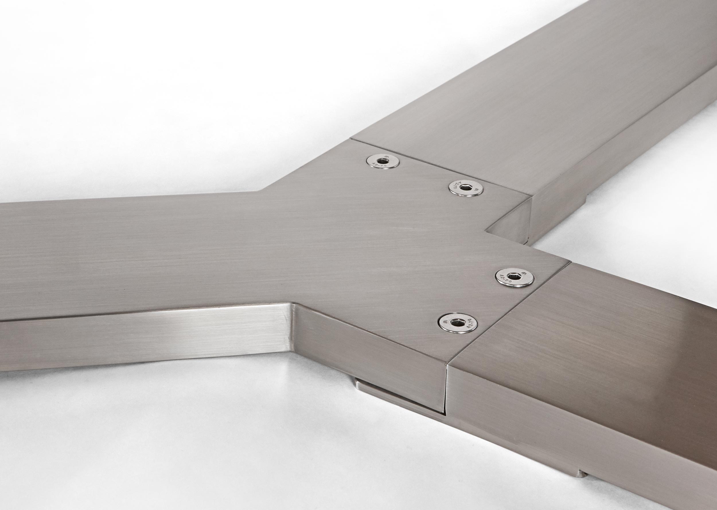 Bali Pool Table by Brunswick Billiards